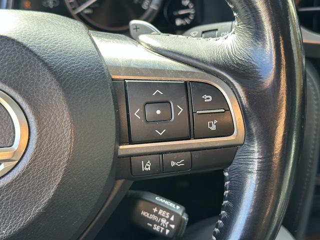 Photo of 2017 Black Onyx Lexus LX 570
