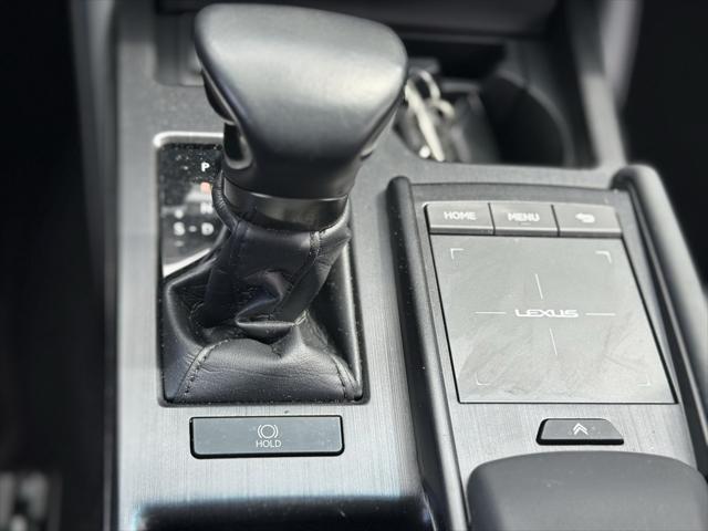 Photo of 2022 Black Lexus ES 350