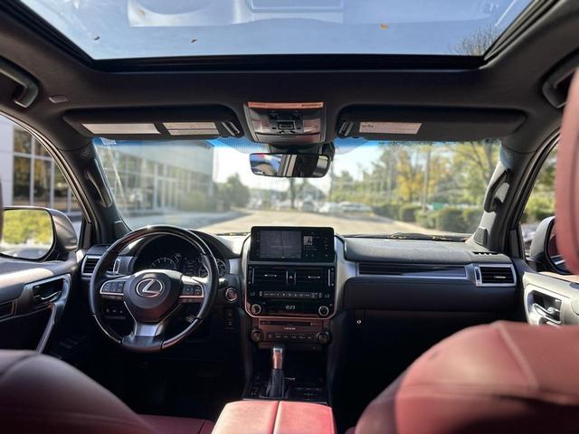 Photo of 2023 Black Onyx Lexus GX 460