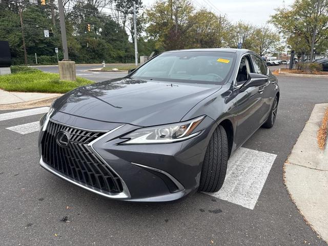 Photo of 2024 Cloudburst Gray Lexus ES 350