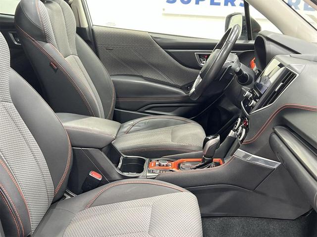 Photo of 2021 Ice Silver Metallic Subaru Forester