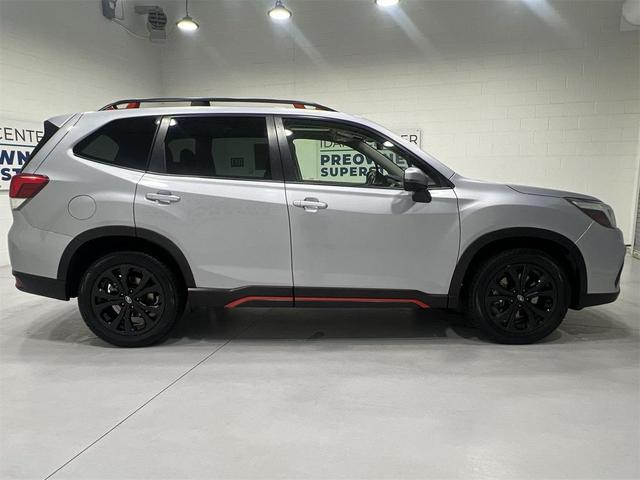 Photo of 2021 Ice Silver Metallic Subaru Forester