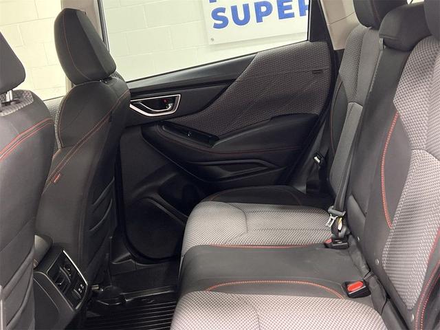 Photo of 2021 Ice Silver Metallic Subaru Forester
