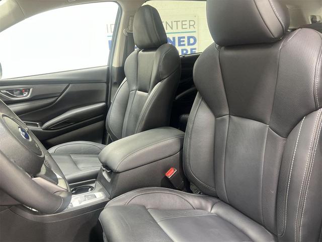 Photo of 2024 Ice Silver Metallic Subaru Ascent