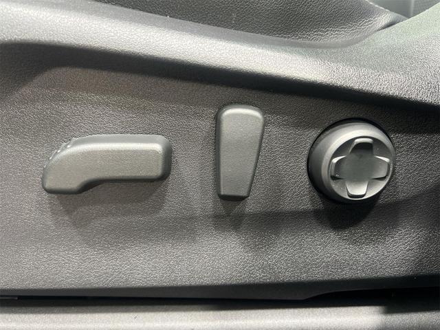 Photo of 2024 Ice Silver Metallic Subaru Ascent