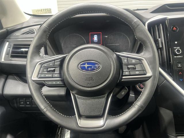 Photo of 2024 Ice Silver Metallic Subaru Ascent