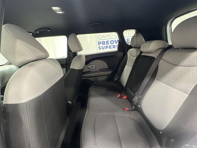 Photo of 2014 Bright Silver Kia Soul