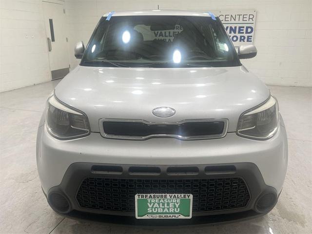 Photo of 2014 Bright Silver Kia Soul
