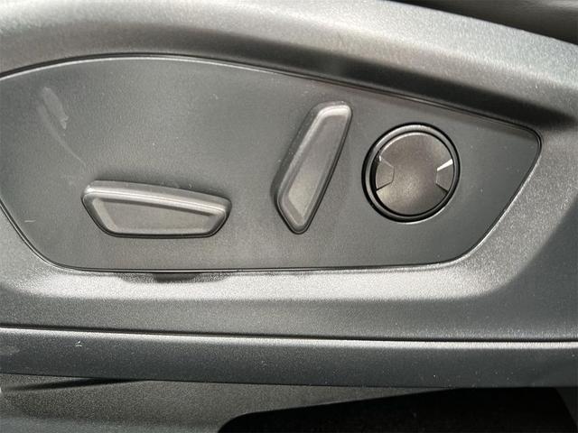 Photo of 2024 Black Metallic Ford Explorer