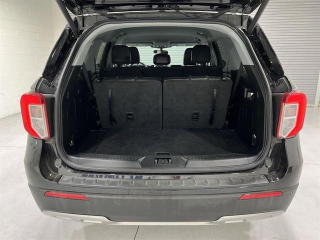 Photo of 2024 Black Metallic Ford Explorer