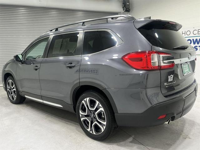 Photo of 2024 Magnetite Gray Metallic Subaru Ascent