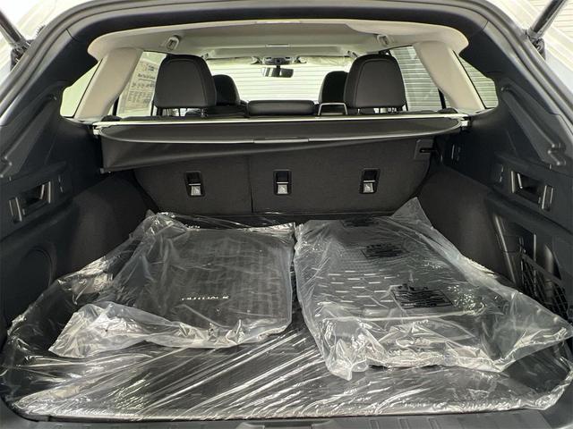 Photo of 2025 Crystal White Pearl Subaru Outback