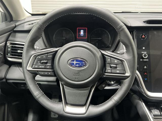 Photo of 2025 Crystal White Pearl Subaru Outback