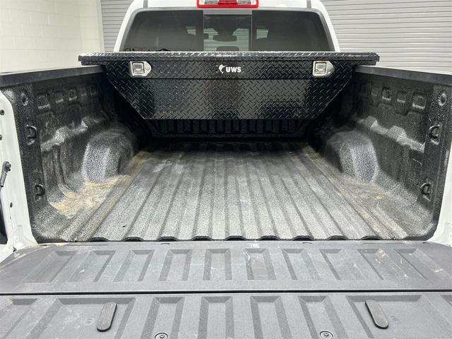 Photo of 2024 Summit White Chevrolet Colorado