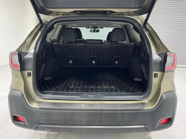 Photo of 2023 Autumn Green Metallic Subaru Outback