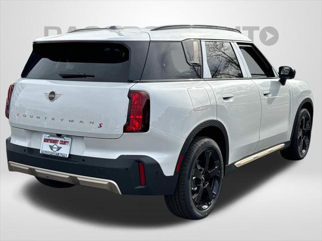 Photo of 2025 Nanuq White Metallic MINI Countryman