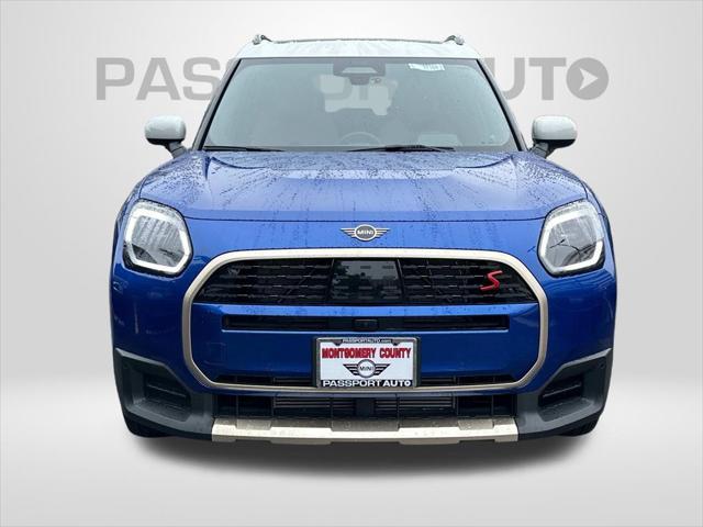 Photo of 2025 Blazing Blue Metallic MINI Countryman
