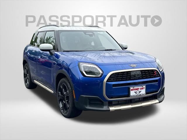Photo of 2025 Blazing Blue Metallic MINI Countryman