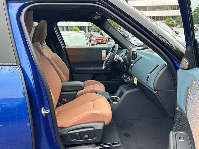 Photo of 2025 Blazing Blue Metallic MINI Countryman