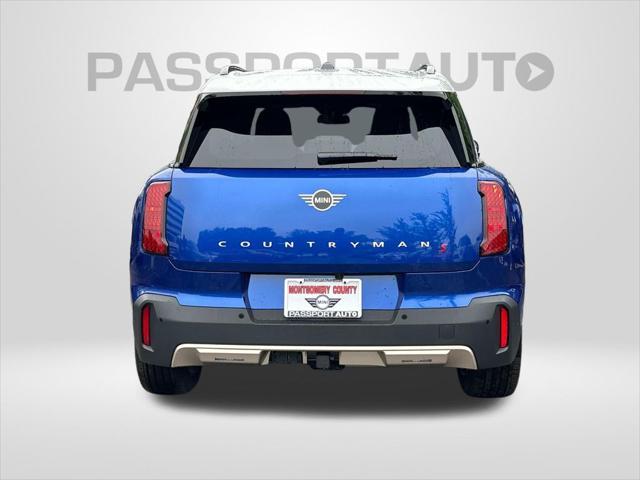Photo of 2025 Blazing Blue Metallic MINI Countryman