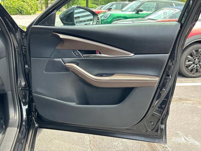Photo of 2022 Jet Black Mica Mazda CX-30