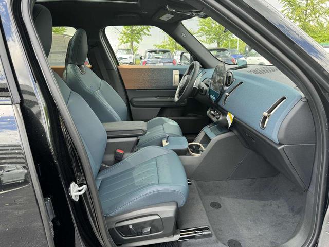 Photo of 2025 Midnight Black II Metallic MINI Countryman