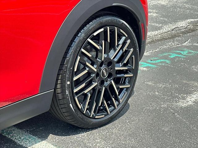 Photo of 2025 Chili Red II MINI Hardtop