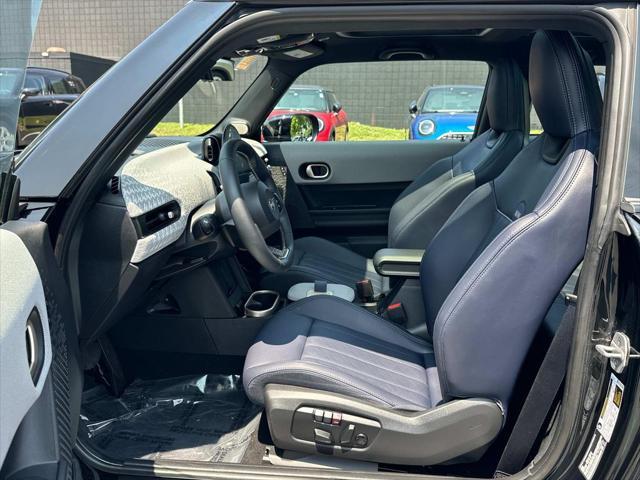 Photo of 2025 Midnight Black II Metallic MINI Hardtop