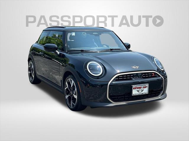 Photo of 2025 Midnight Black II Metallic MINI Hardtop