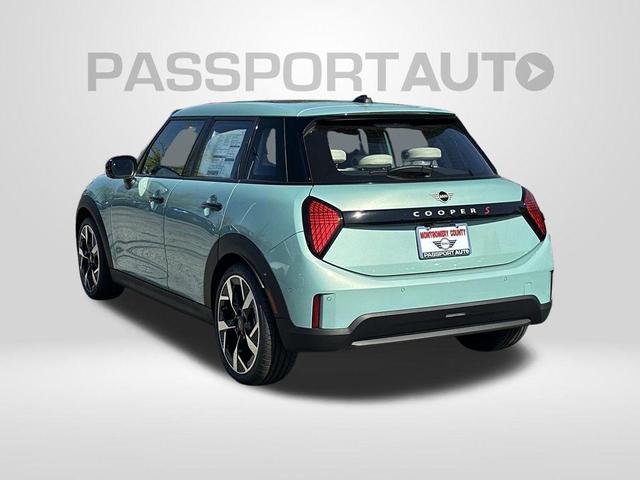 Photo of 2026 Ocean Wave Green Metallic MINI Hardtop