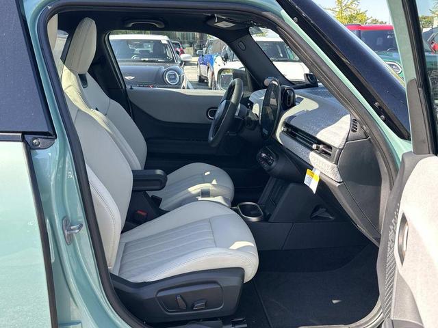 Photo of 2026 Ocean Wave Green Metallic MINI Hardtop