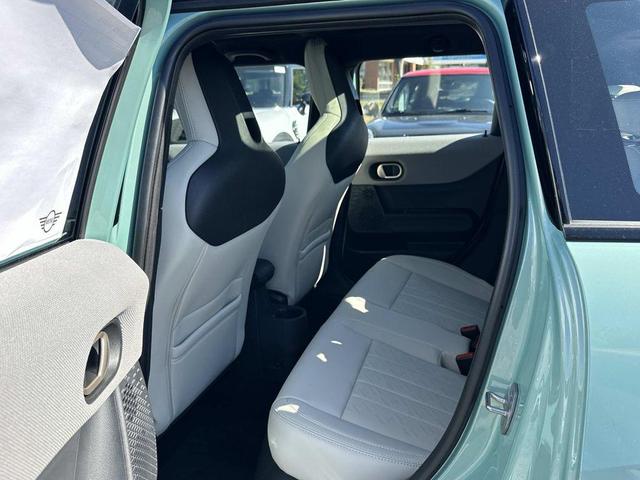 Photo of 2026 Ocean Wave Green Metallic MINI Hardtop