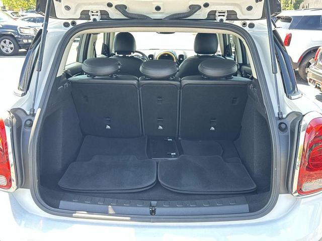 Photo of 2019 Light White MINI Countryman