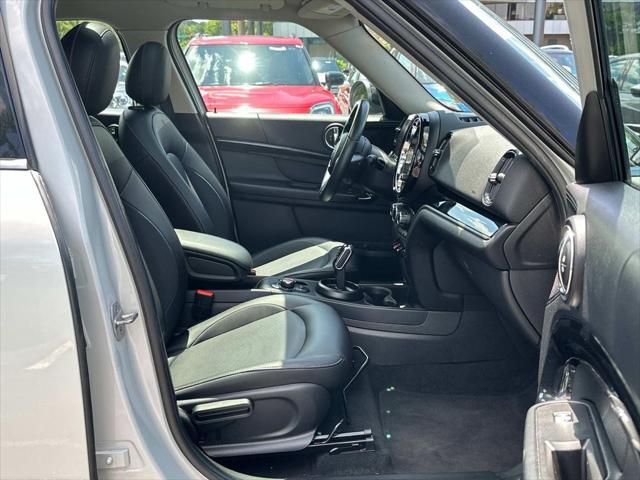 Photo of 2022 White Silver Metallic MINI Countryman