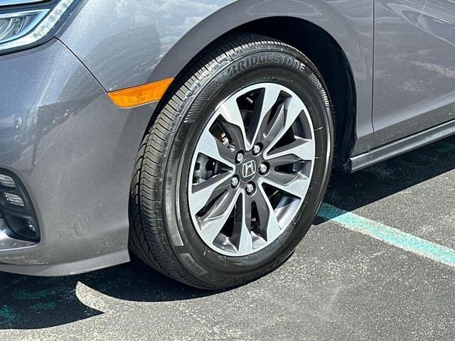 Photo of 2021 Gray Honda Odyssey