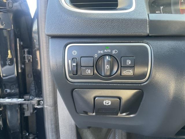Photo of 2017 Black Volvo S60