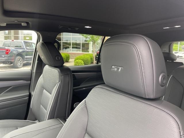 Photo of 2025 Moonstone Gray Metallic Buick Enclave