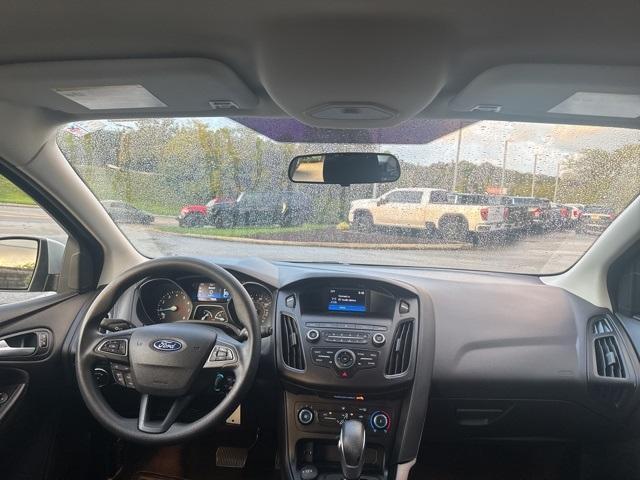 Photo of 2018 Ingot Silver Ford Focus