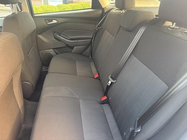 Photo of 2018 Ingot Silver Ford Focus