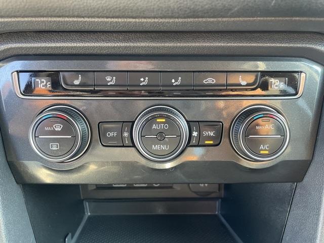 Photo of 2019 Dark Moss Green Metallic Volkswagen Tiguan