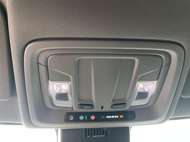 Photo of 2022 Black Chevrolet Silverado 1500