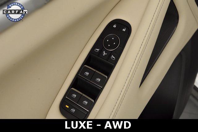 Photo of 2024 Majestic White INFINITI QX60