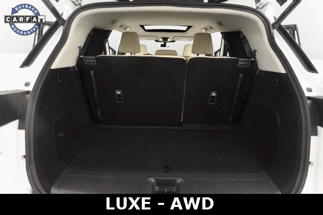 Photo of 2024 Majestic White INFINITI QX60