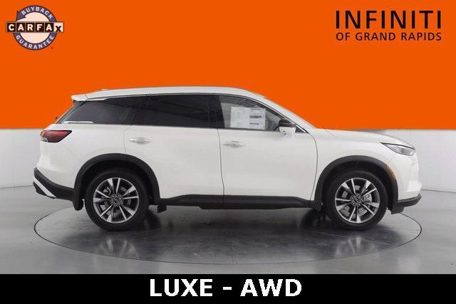 Photo of 2024 Majestic White INFINITI QX60