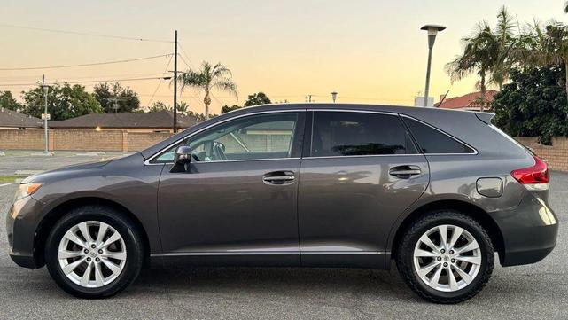 Photo of 2013 Gray Toyota Venza