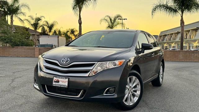 Photo of 2013 Gray Toyota Venza
