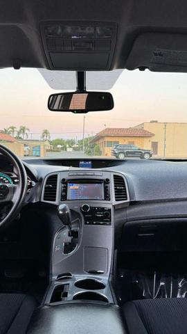 Photo of 2013 Gray Toyota Venza
