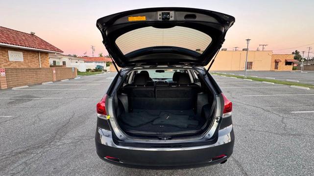 Photo of 2013 Gray Toyota Venza