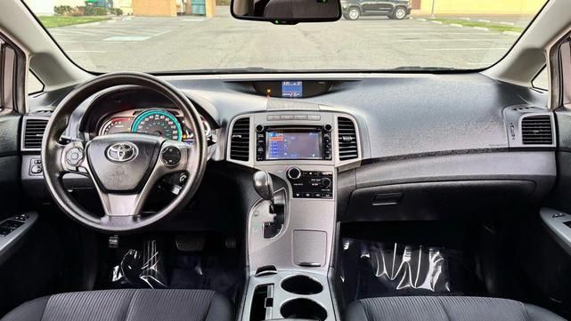 Photo of 2013 Gray Toyota Venza