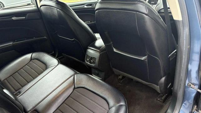 Photo of 2018 Blue Ford Fusion